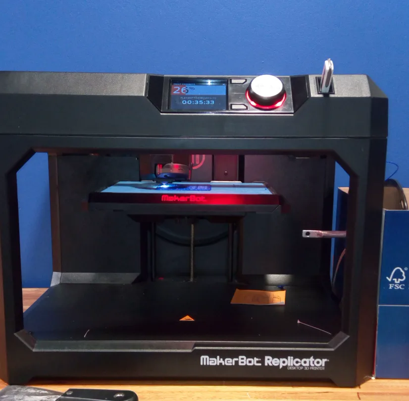 Imprimante 3D à écosystème fermé (MakerBot Replicator)